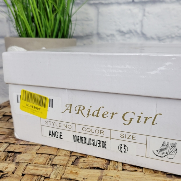 A Rider Girl metallic booties 6.5 - Picture 11 of 12